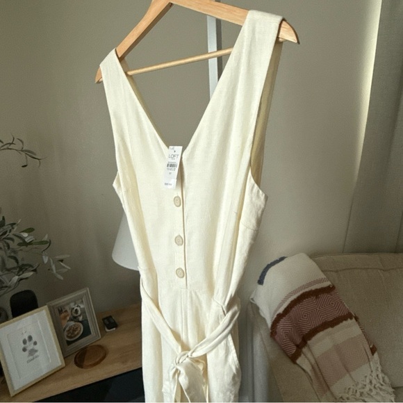 Loft Womens Ivory/Cream Sleeveless Belted Jumpsuit Size 10 NWT $89.99 - Picture 3 of 12